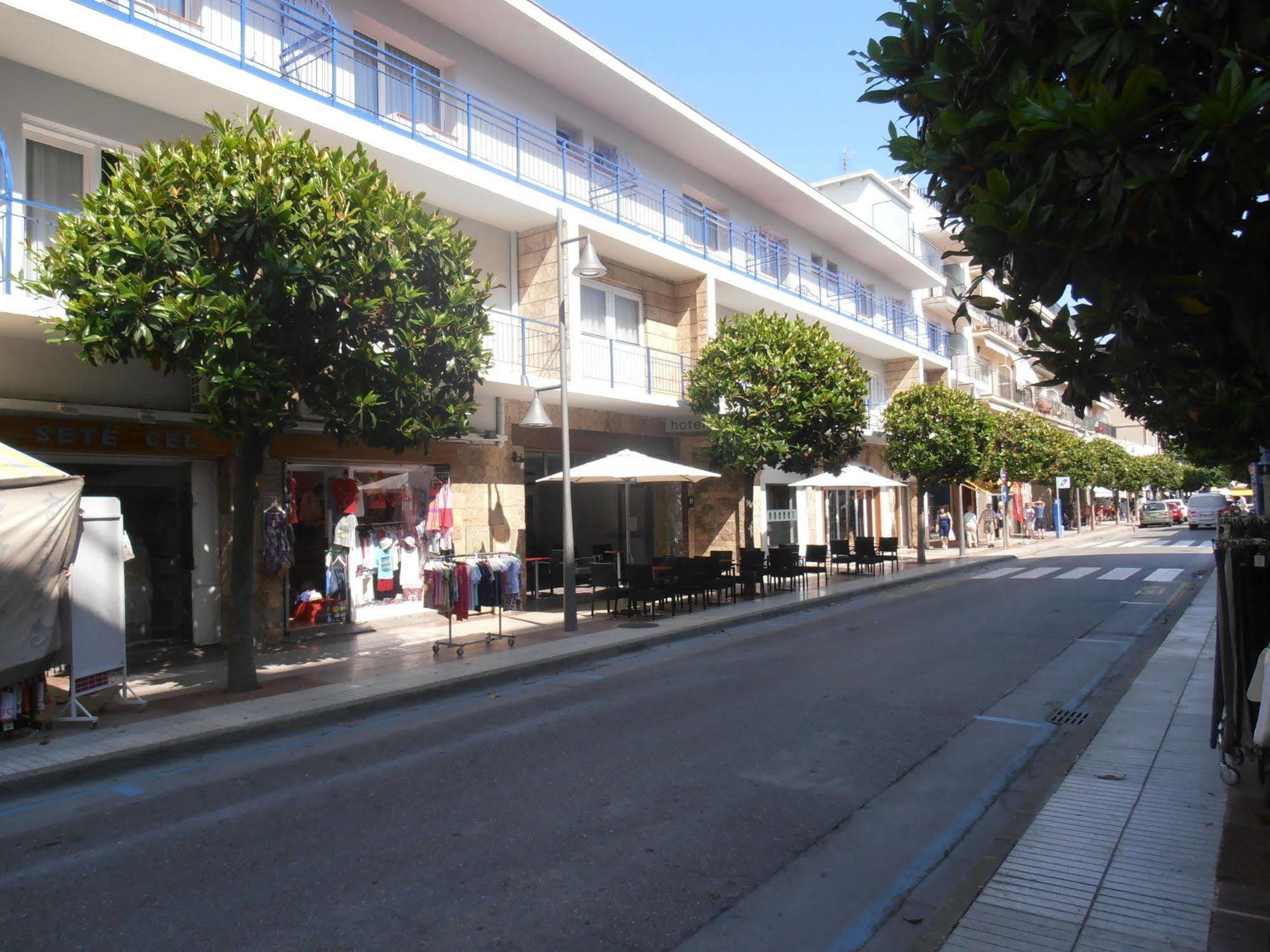 Hotel Marblau Tossa Tossa de Mar Kültér fotó